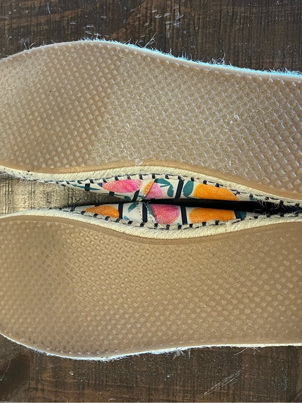 TOMS Alpargata Rope Espadrille Summer Fruits Squeeze the Day Sz 9 - LIKE NEW!